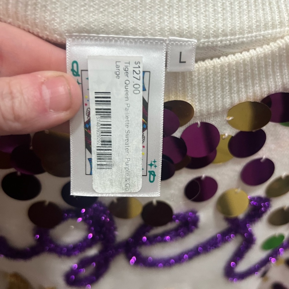 QUEEN of sparkles short sleeve LSU " TIGER QUEEN" size XL NWT
